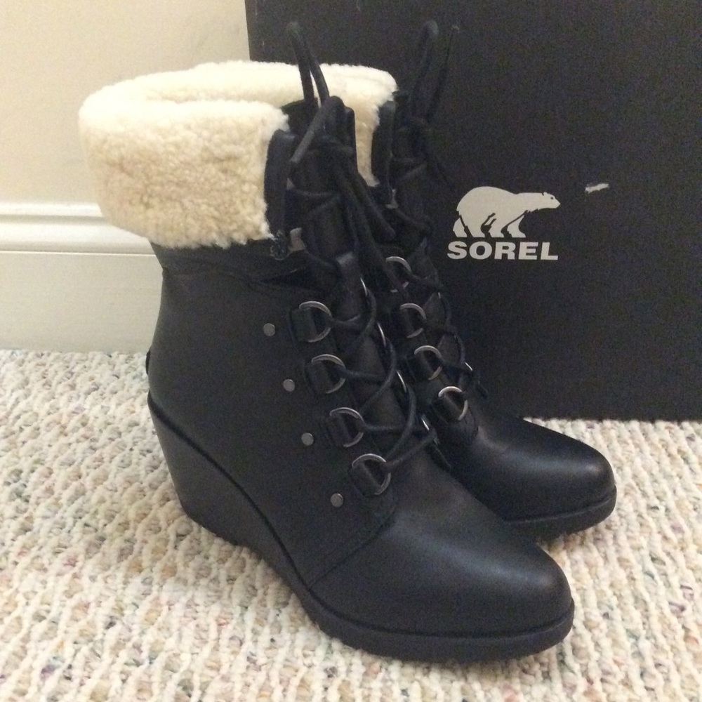 🆕 SOREL x Anthropologie black leather wedge boots - Picture 3 of 8